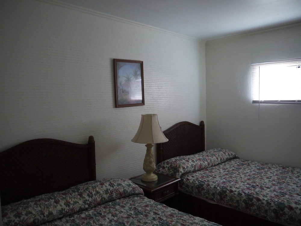 Standard Twin Room, Garden View photo 3
