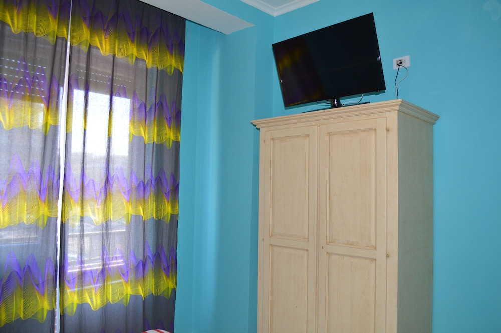 Comfort Double Room, 1 Queen Bed, Smoking, City View photo 3