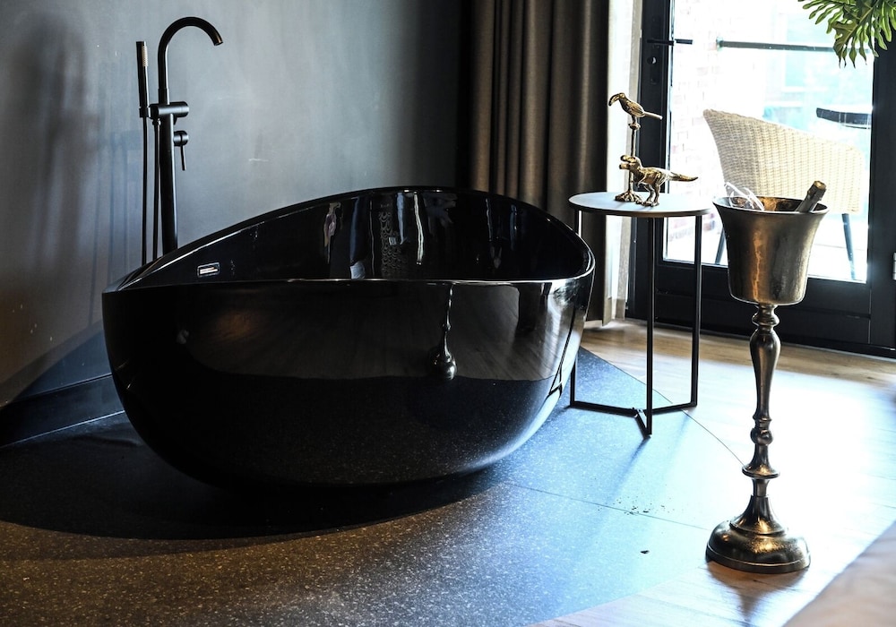Royal Suite photo 2