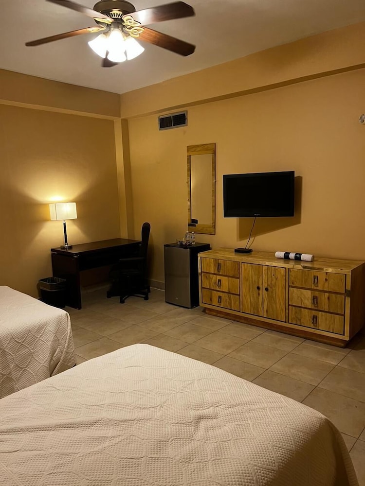 Basic Double Room photo 3