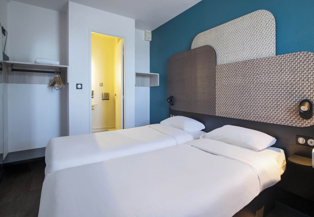 Twin Room, Non Smoking photo 3
