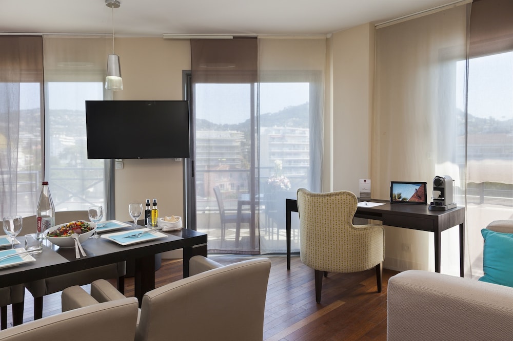 Executive Suite, Terrace photo 1