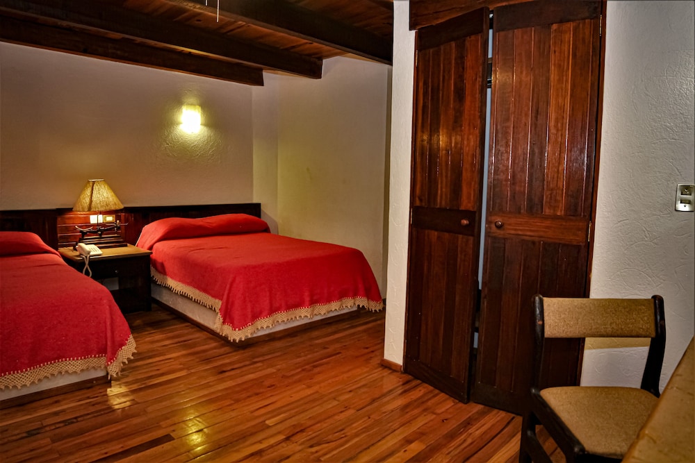 Superior Double Room, 2 Double Beds photo 2