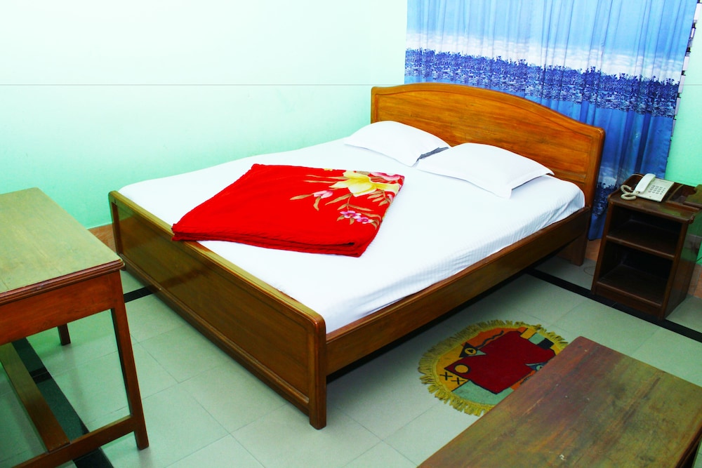Honeymoon Suite