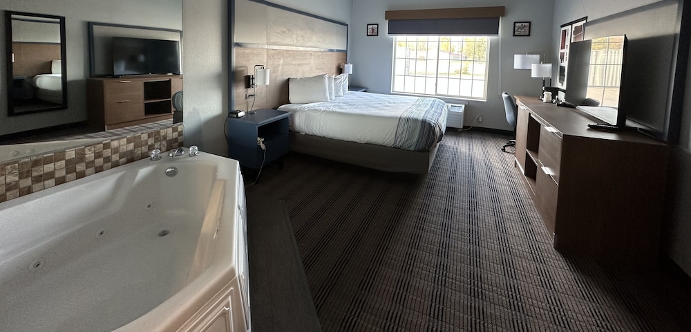 Deluxe Suite, 1 Bedroom, Non Smoking - Photo 2
