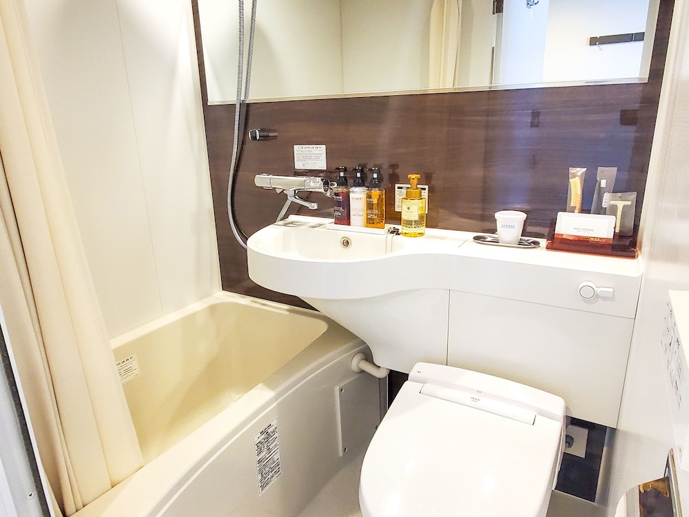 Single Room, Non Smoking - Photo 6