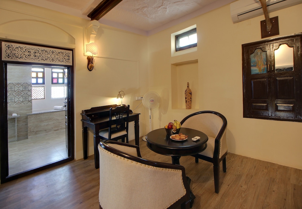 Heritage Deluxe Room photo 2