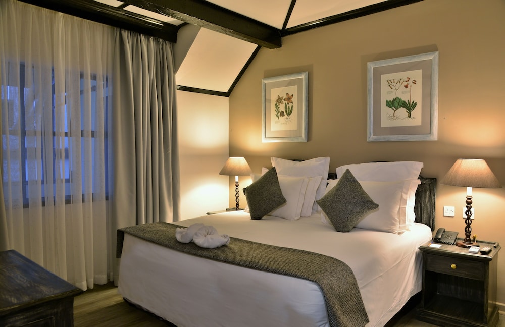 Suite, 1 Double Bed, Garden View (SUITE) photo 2