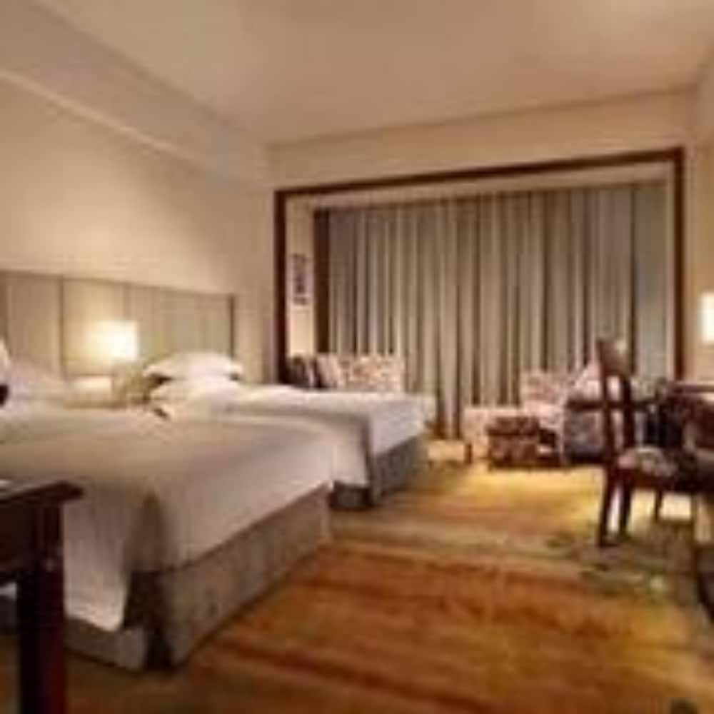 Superior Room, 2 Double Beds, Non Smoking - Photo 3