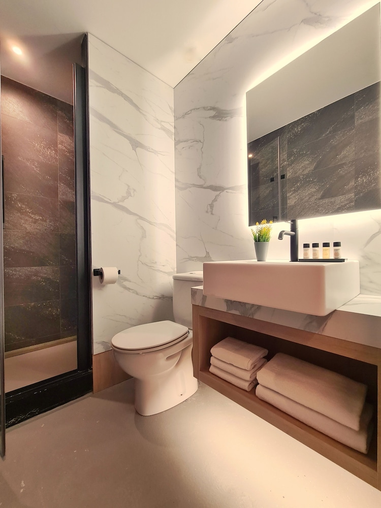 Deluxe Double Or Twin Room photo 2