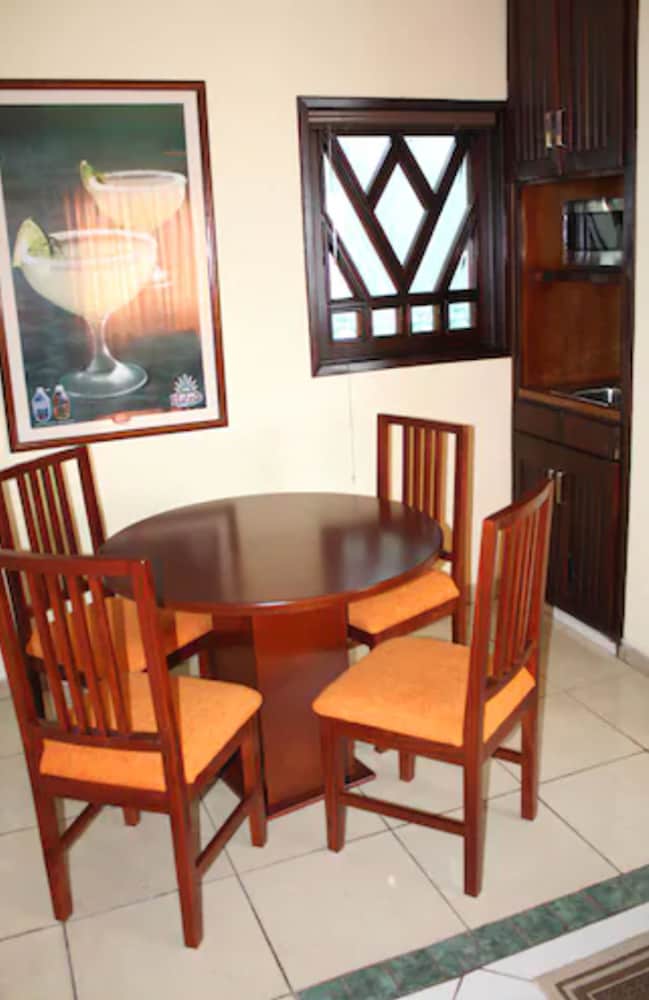 Superior Suite, Kitchenette photo 2