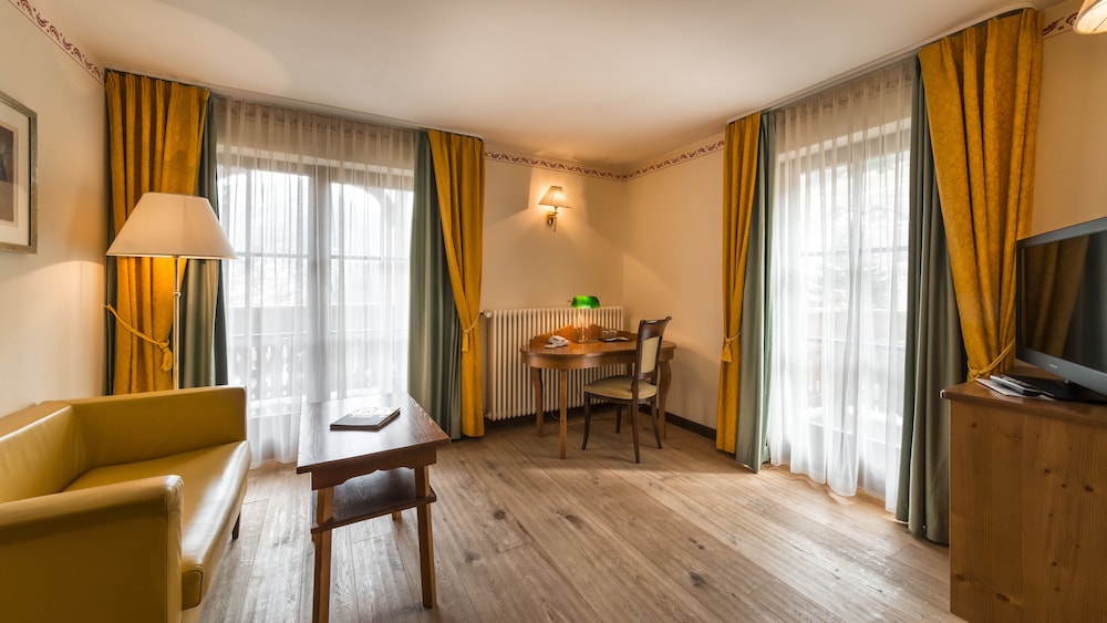 Basic Suite photo 2