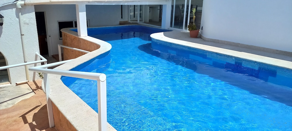 Two Bedroom Ocean View with Pool - Photo 27