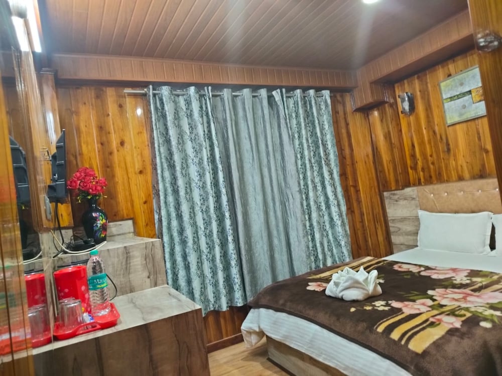 Deluxe Double Room - Photo 10