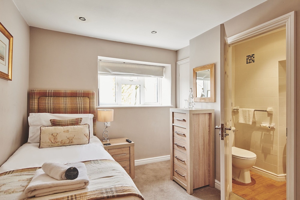Single Room, Ensuite photo 1