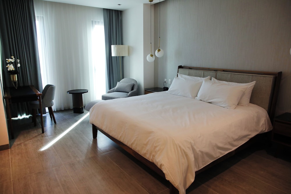 Luxury Suite, 1 King Bed