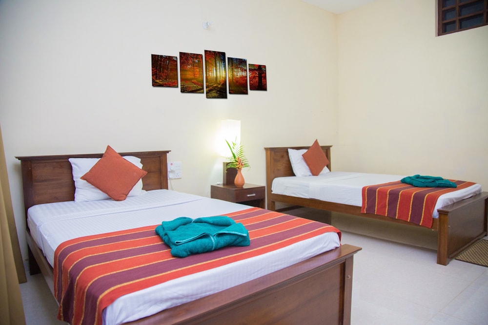 Deluxe Room, 1 Bedroom, Hill View