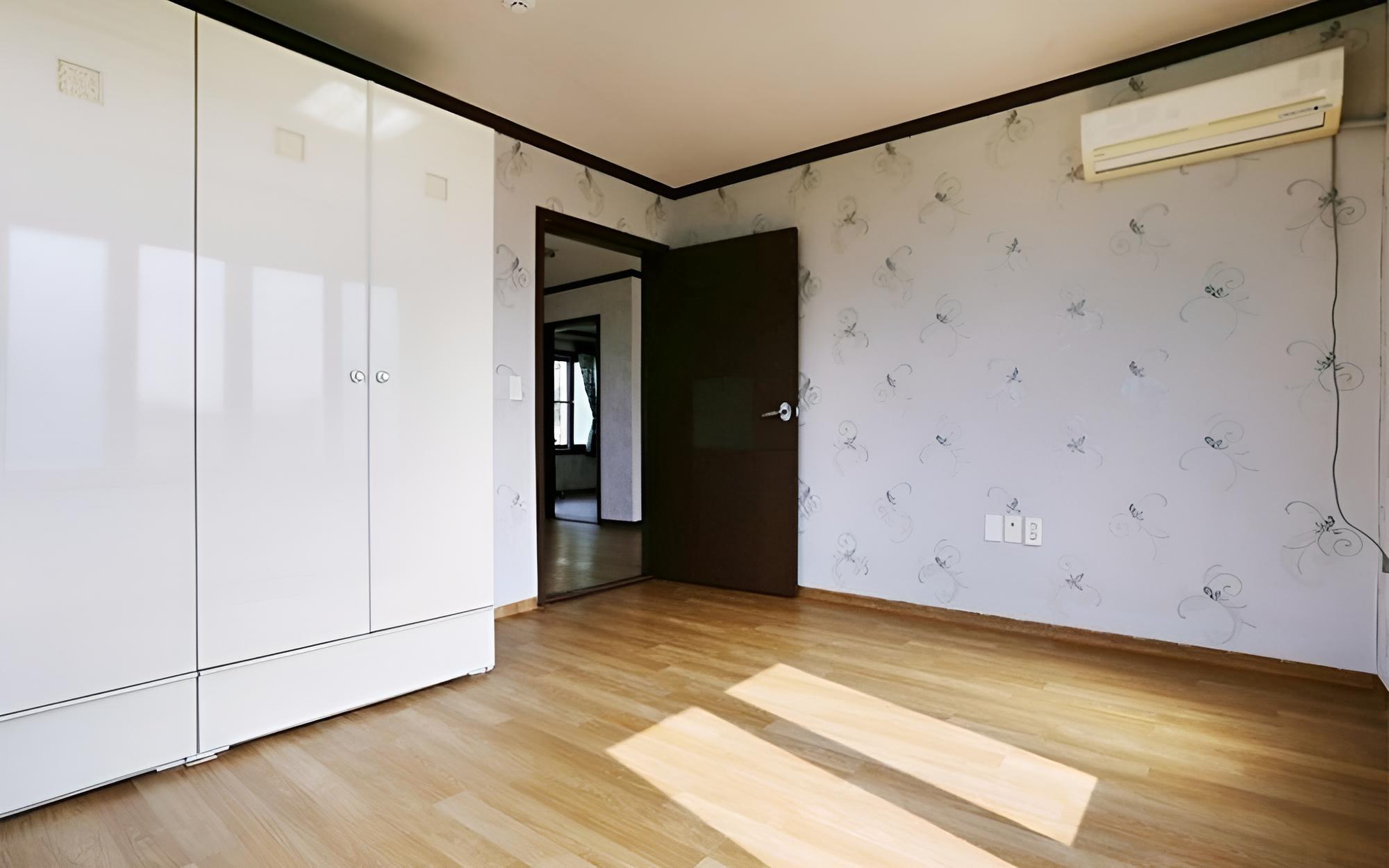 Room (B wing) photo 3