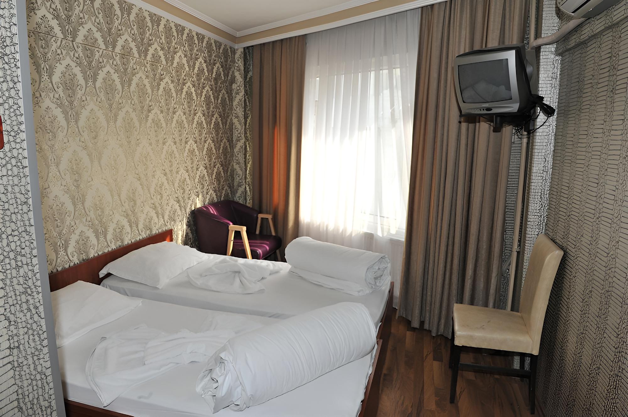 Standard Double Room photo 2