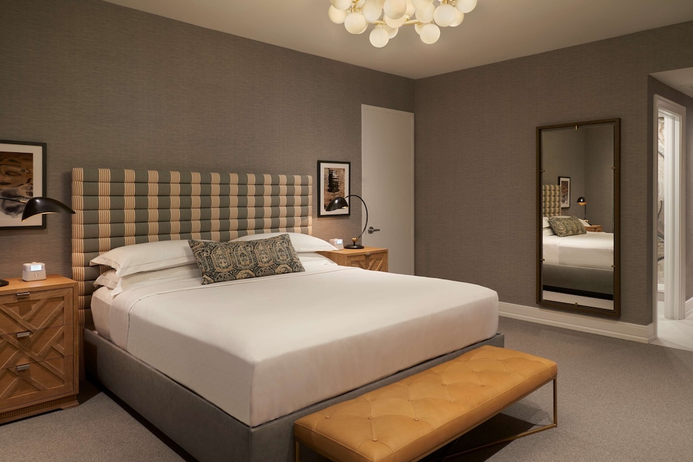 Suite (High Park) - Photo 2