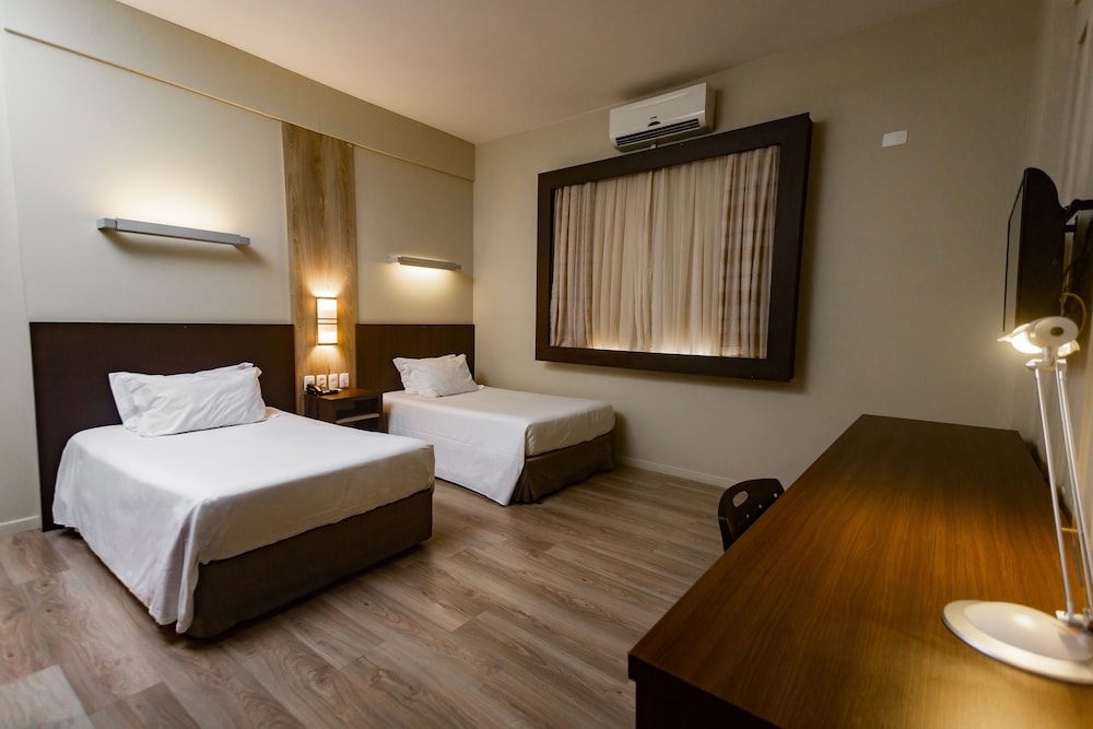 Classic Twin Room, 2 Twin Beds photo 3