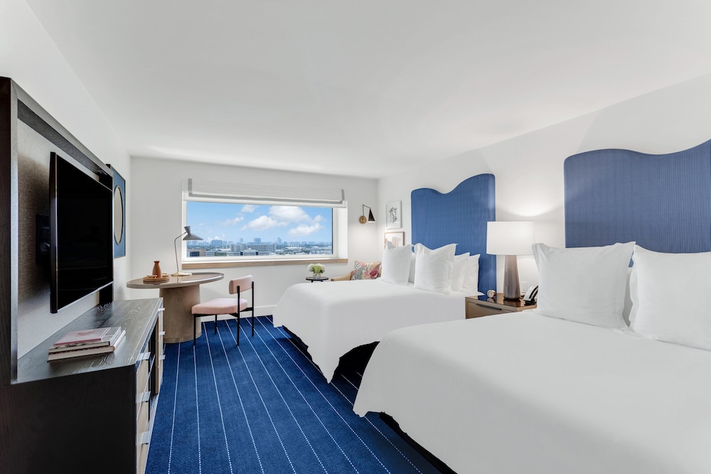 Classic Room, 2 Queen Beds, Bay View