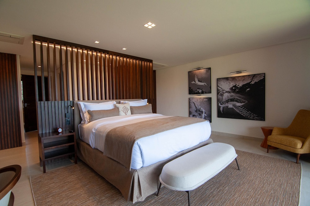Luxury Room, Patio, Golf View - Photo 2
