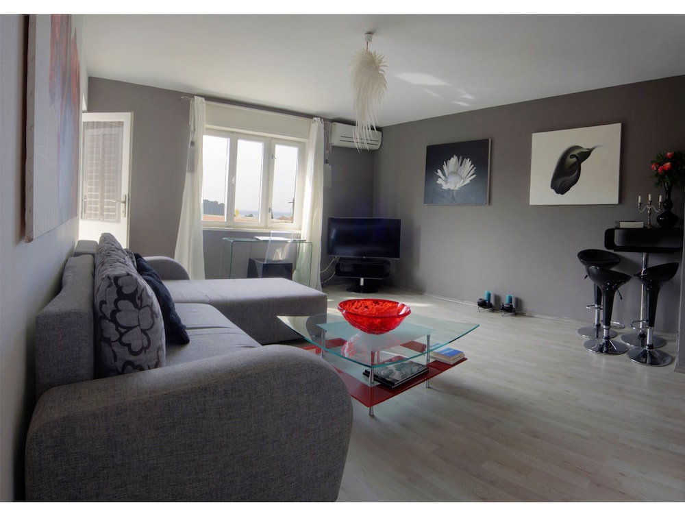 Classic Apartment