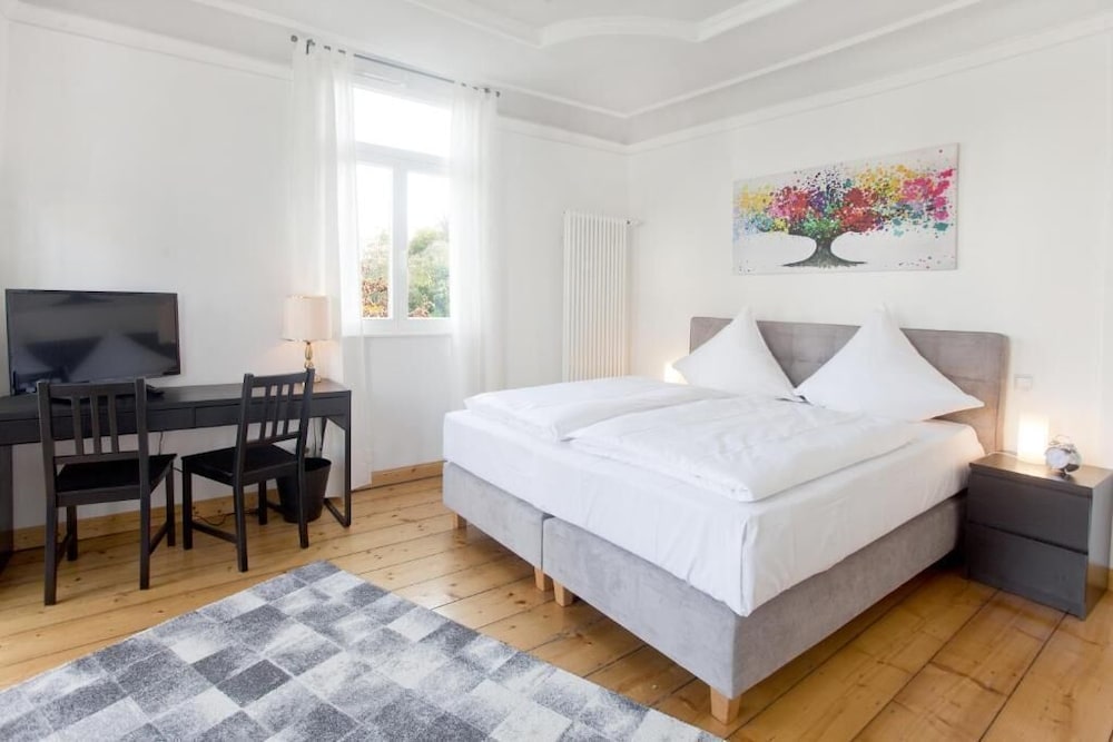 Superior Double Room, Private Bathroom, City View (Erker) photo 1