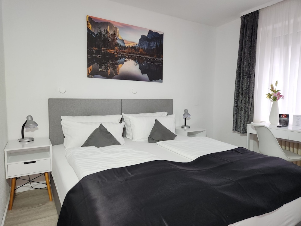 Twin Room, Private Bathroom
