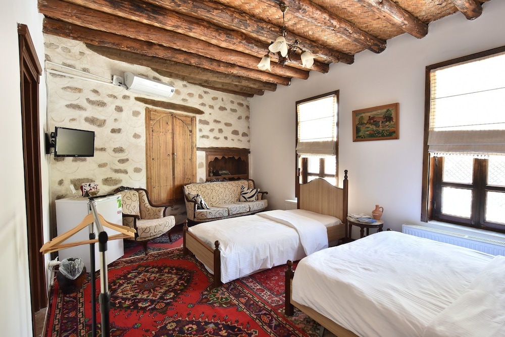 Standard Triple Room photo 1
