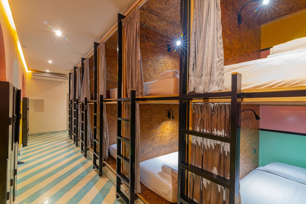 Deluxe Shared Dormitory, 1 Bedroom, Courtyard Area photo 1