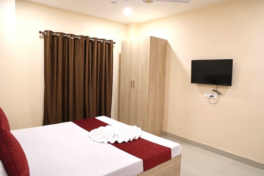 Standard Double Room, City View