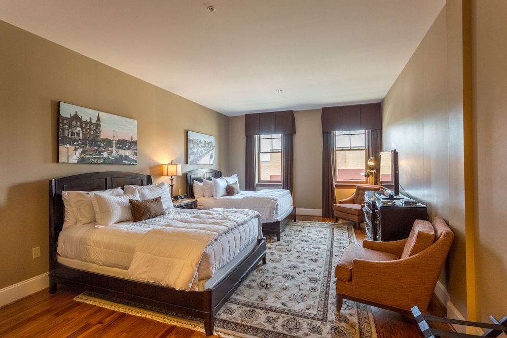 Standard Room, 2 Queen Beds (1)