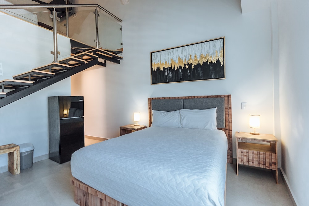 Luxury Loft, 2 Double Beds, Balcony - Photo 1