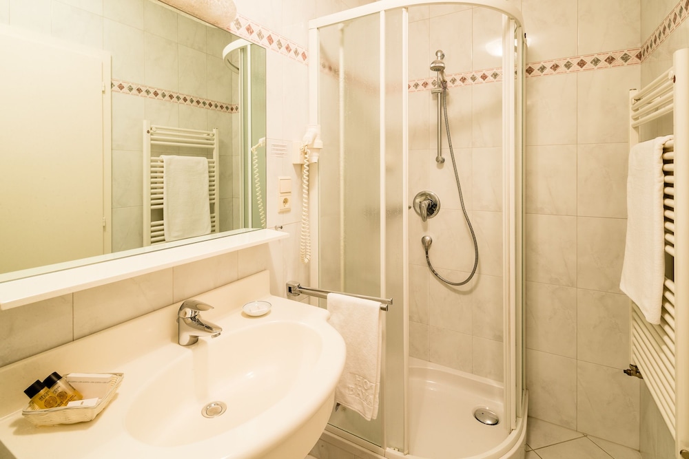 Executive Double Room photo 3