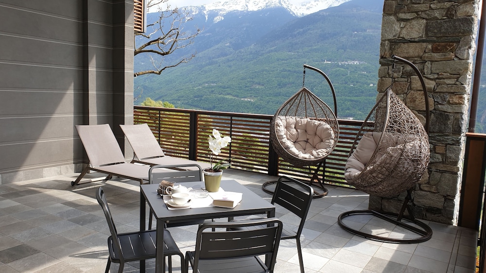 Panoramic Suite, Terrace, Mountain View photo 2