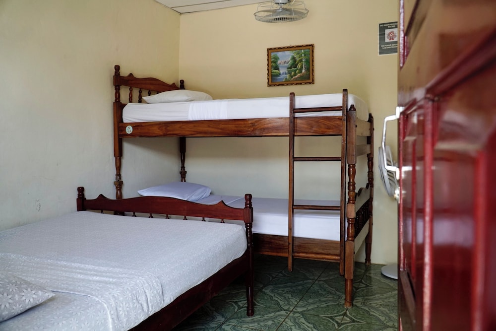 Basic Quadruple Room, 1 Bedroom, Courtyard View photo 1
