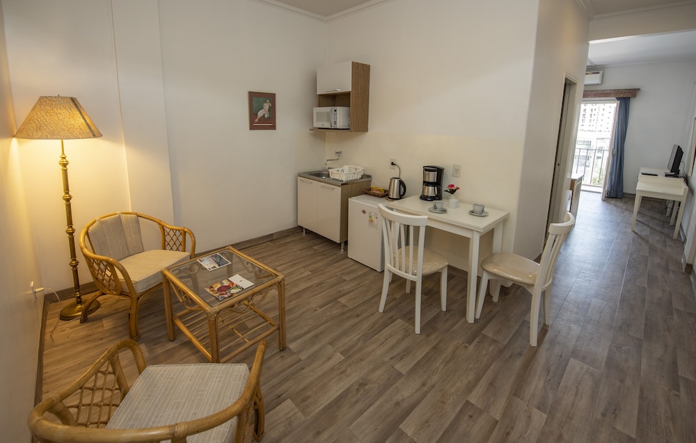 Double Room - Photo 8