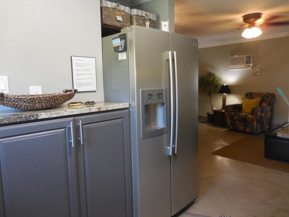 Comfort Condo, 1 Bedroom photo 3