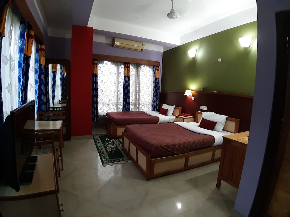 Deluxe Double or Twin Room photo 1