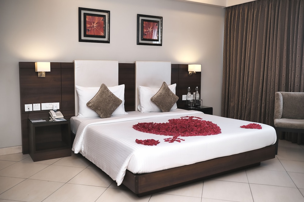 Deluxe Room - Photo 9