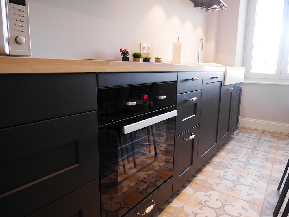 Family Apartment, Ensuite, City View (COSY HOME 1) photo 2