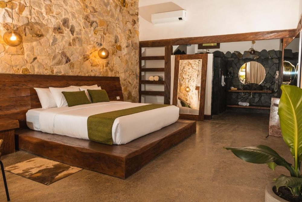 Superior Room, 1 King Bed