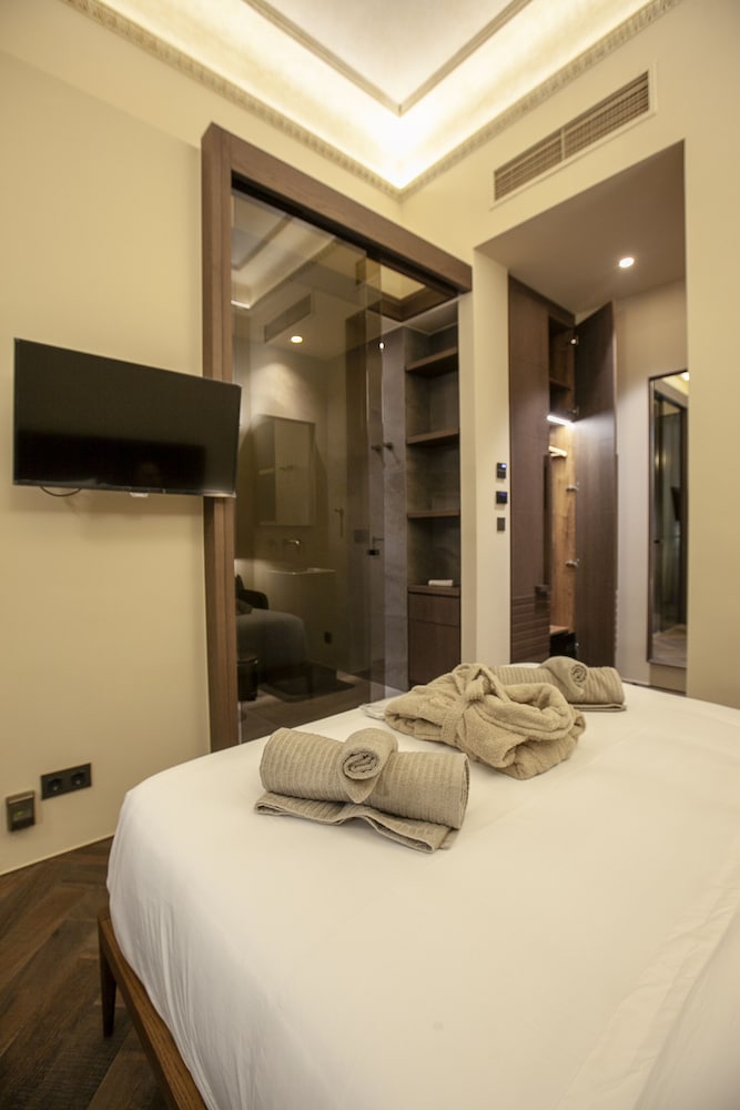 Standard Athenian Room photo 2