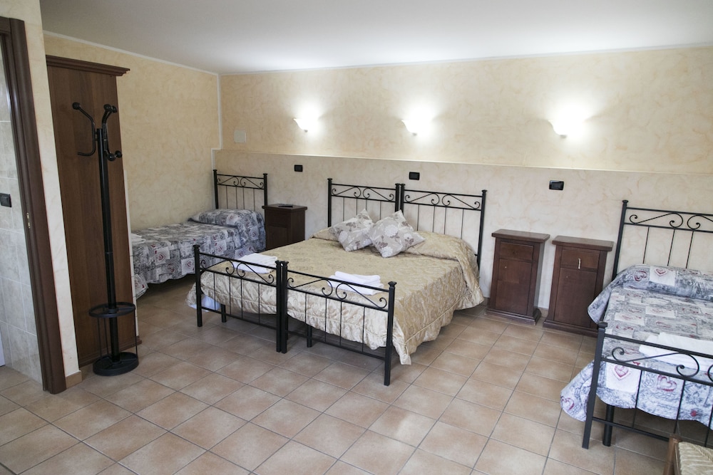 Quadruple Room photo 1