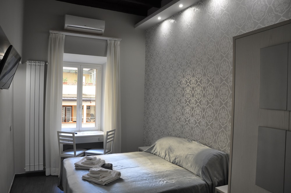 Apartment, 1 Bedroom, Kitchenette photo 3