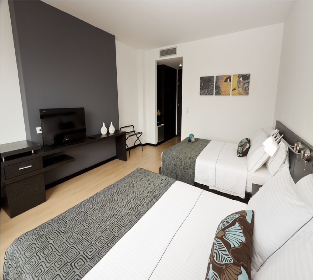 Superior Twin Room, Multiple Beds - Photo 3