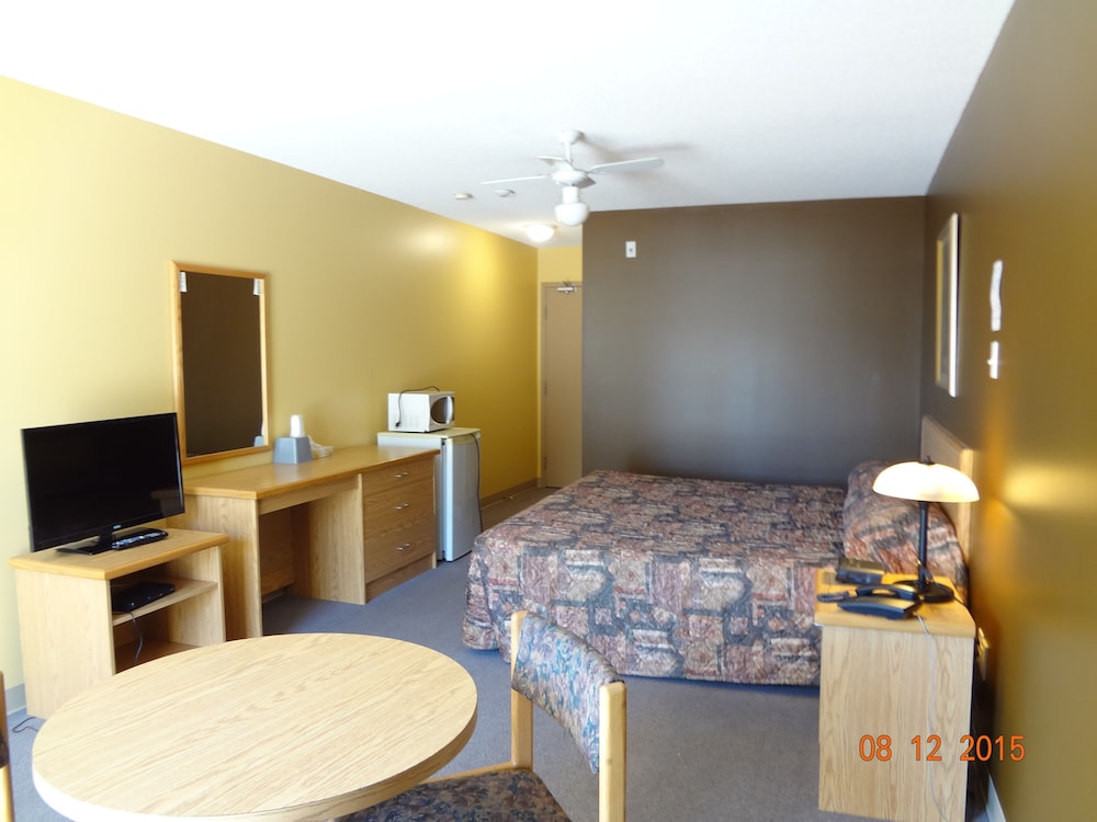 Classic Standard Room, 1 King Bed photo 2
