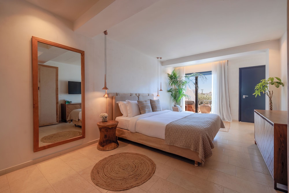 Superior Room, Private Pool - Photo 1